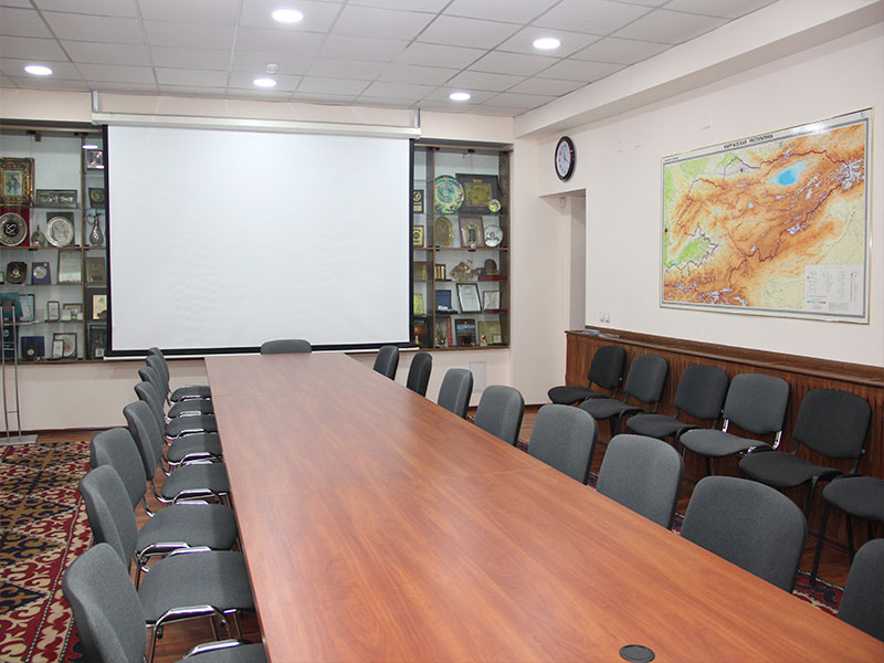 SMALL CONFERENCE HALL to 30 people