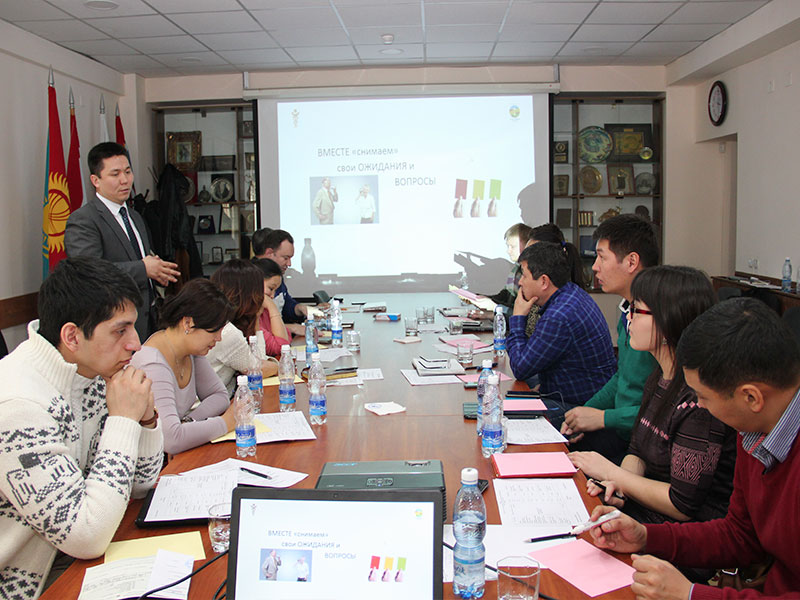 The hall is suitable for seminars, business meetings, presentations, etc