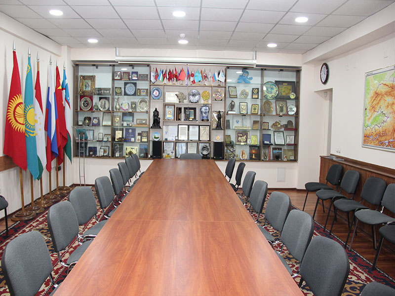 SMALL CONFERENCE HALL to 30 people