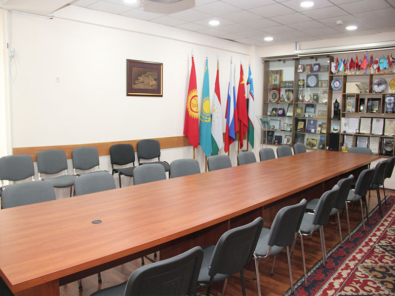 SMALL CONFERENCE HALL to 30 people