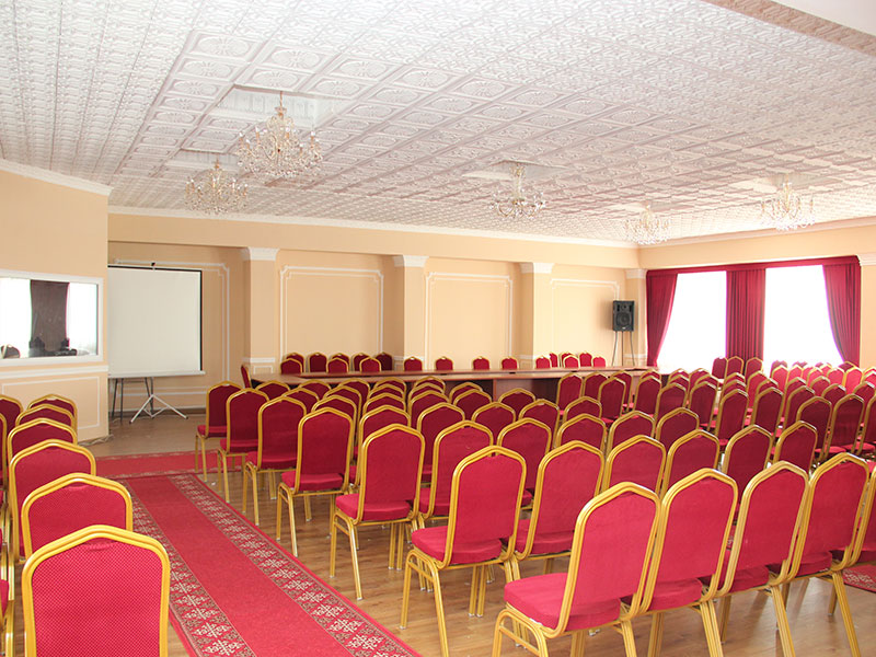 LARGE CONFERENCE ROOM seating up to 200 people (theater-style)